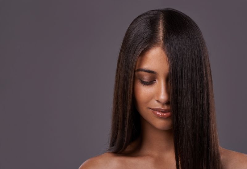  Comment lisser ses cheveux sans les abîmer ? 